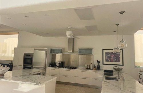 La Ribera Villa | Amazing Beachfront Villa
