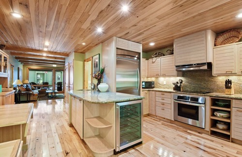 Incline Village Cabina | Hermosa playa y cabaña de esquí ubicada en la costa norte del lago Tahoe
