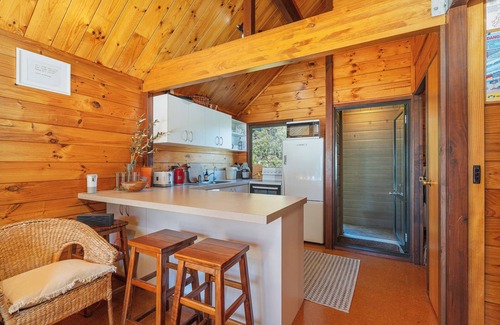 Onemana Casa | Beautiful Beachfront – Absolute Oceanfront 5BR Timber Home with Stunning Views