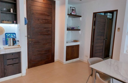 Khao Tao Condominio | Beautiful Beachfront Condo in Khaotao 2-BR, WiFi, 55" TV New Renovated