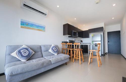 Bejuco Apartamento | Beautiful Beachfront Condo, Amazing Pool