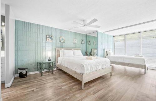 Punaluu Casa | Beautiful Beachfront Condo