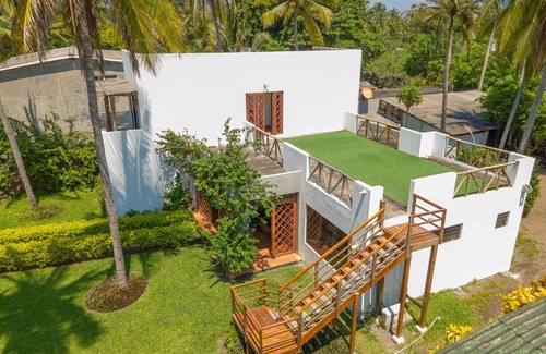 Acajutla Casa | Beautiful Beachfront house, ideal for big families