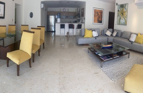 La Cruz de Huanacaxtle Casa | Beautiful Beachfront Townhouse Bucerias Puerto Vallarta Punta Esmeralda- 3 Br