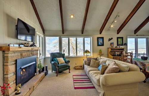 Beech Mountain Apartamento | Beautiful Beech Mountain Condo with Private Balcony!
