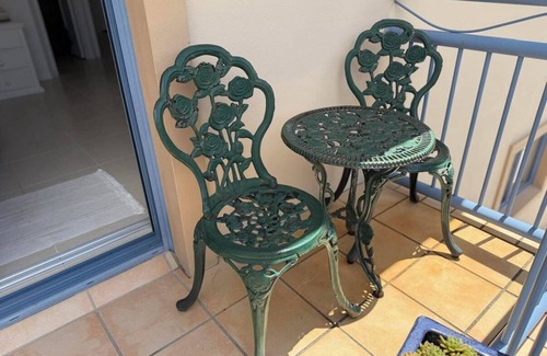 Bilinga Apartamento | Beautiful Bilinga Beach Apartment, Peaceful yet close to airport & all amenities