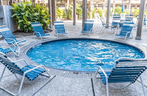 Galveston Casa | Beautiful Blue Heron Sleeps 6 Great Views