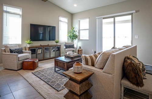 Mesa Del Sol Innovation Park Casa | Beautiful Brand new 4Bdr-3Bath home! The Red Door on Rothko