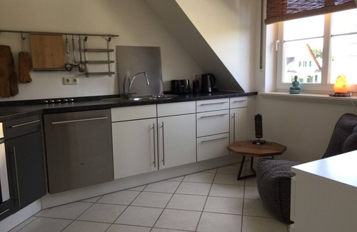 Refrath Apartamento | Beautiful bright terrace apartment at the forest 15 min in cologne.