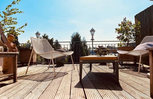 Refrath Apartamento | Beautiful bright terrace apartment at the forest 15 min in cologne.