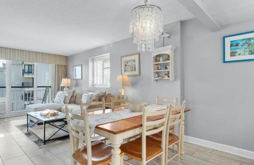 Litchfield by the Sea Casa | Beautiful Bridgewater Oceanfront 2 Bedroom Suite