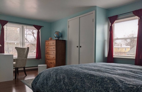 Newtonville Casa | Beautiful bright 2 Bedroom 2 Bathroom home centrally located in Colonie
