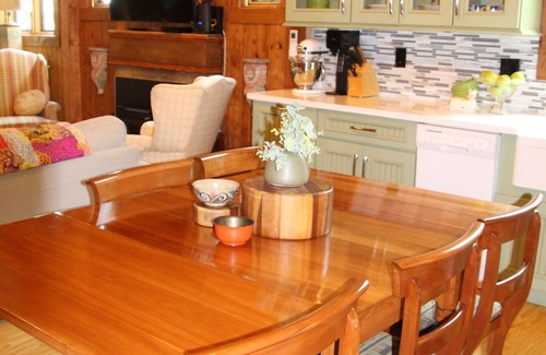 Mentone Casa | Beautiful Brow home on Lookout Mountain in Mentone, Alabama
