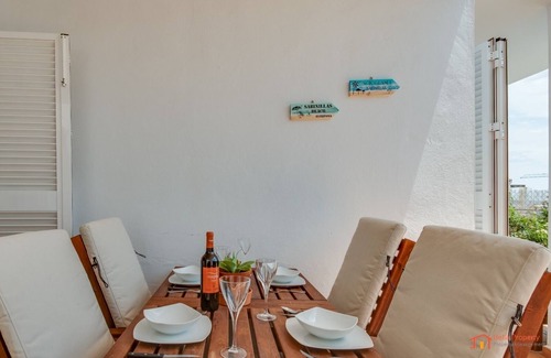 Puerto de la Duquesa Apartamento | Beautiful Buganvillas Apartment