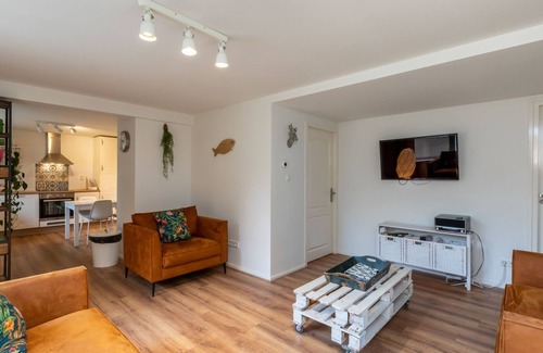 Groot Valkenisse Casa | Precioso bungalow con jardín