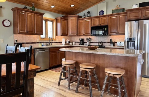 Ely Apartamento | Beautiful Cabin for a Getaway to the Boundary Waters Canoe Area.