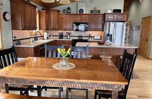 Ely Apartamento | Beautiful Cabin for a Getaway to the Boundary Waters Canoe Area.