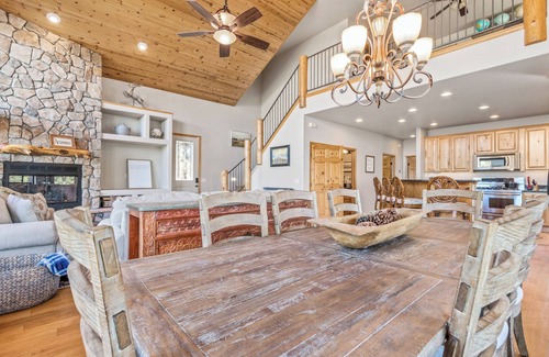 Sierra Pines Cabina | Beautiful CABIN in AZ, GAMEROOM, Deck/Patio VIEWS, QUIET, 1 PM CHECK IN AND OUT!