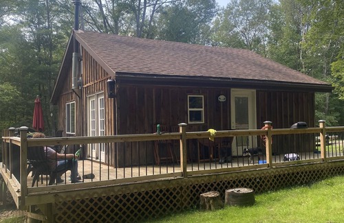 Scio Cabina | Beautiful Cabin in the woods Allegany County NY