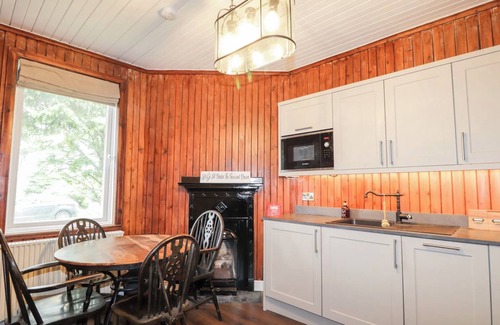 Lairg Cabina | Beautiful cabin nestled in a private Estate in the Scottish Highlands,