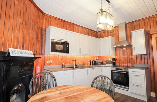 Lairg Cabina | Beautiful cabin nestled in a private Estate in the Scottish Highlands,