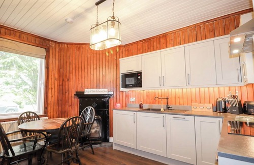 Lairg Cabina | Beautiful cabin nestled in a private Estate in the Scottish Highlands,