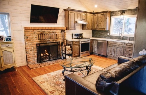Greer Cabina | Beautiful Cabin on Wiltbank St. in Greer, AZ