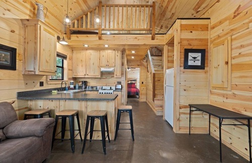 Golden Cabina | Beautiful cabins with a pool in a peaceful setting