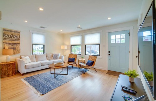 Cape May Casa | Beautiful Cape May Cottage Walk to Beach and Mall!
