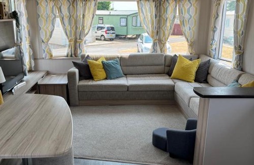 Porthcawl Otro | Beautiful caravan in Trecco Bay! 74 sycomore