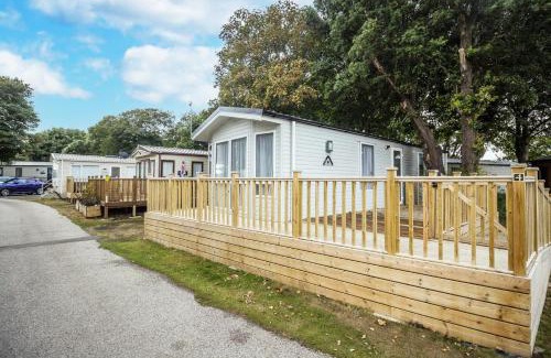 Corton Otro | Beautiful Caravan With Decking At Azure Seas In Suffolk, Sleeps 6 Ref 32004Az