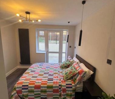 Fairfield Casa | Beautiful Central Croydon Rooms - 5 mins to train