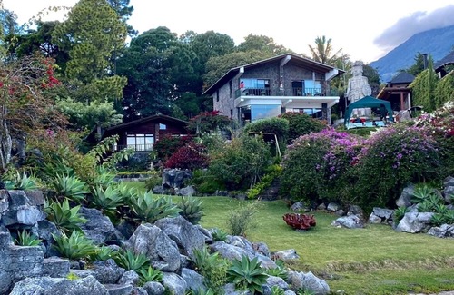 San Lucas Toliman Casa | Beautiful Chalet in Lake Atitlan! w/Private direct Beach Access