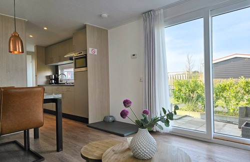 Serooskerke Chalet De Esquí | Beautiful chalet on the Zeeland coast