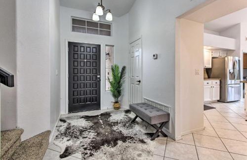 Chandler Casa | Beautiful Chandler Escape with Putting Green and Pool!