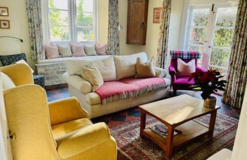 Chipping Norton Casa | Beautiful Character Cottage in the Country