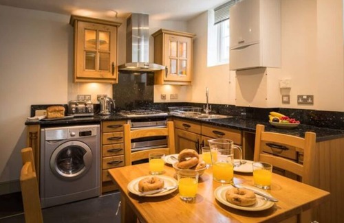 Bishops Tawton Cabaña | Beautiful Character Cottage in charming village