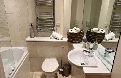 St George's Quarter Apartamento | Beautiful City Centre 2 Bedroomed Apartment