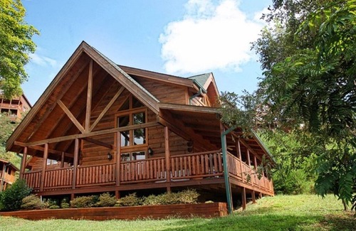 Sevierville Cabina | Hermosas, limpias, cómodas y excelentes vistas !! Romántico y familiar