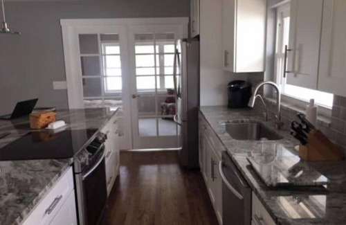 Neptune Beach Casa | Beautiful Coastal Beach Home - 2 min walk to Beach- 4 bedroom 3 bath 2 masters!