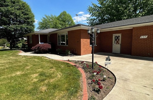 Shipshewana Casa | Beautiful completely remodeled home in the peaceful quaint town of Shipshewana