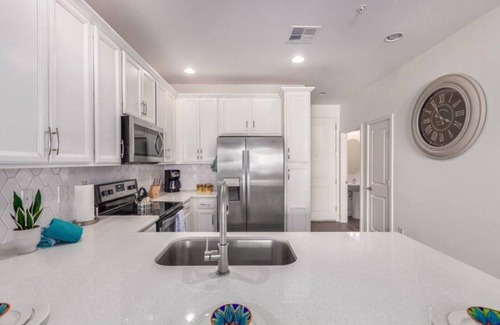 Ocotillo Condominio | Beautiful condo at the luxurious resort style "THE CAYS" in DOWNTOWN OCOTILLO!