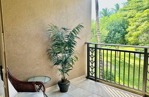 Kamuela Condominio | Beautiful condo in The Fairways at Mauna Lani resort with Beach Club access.