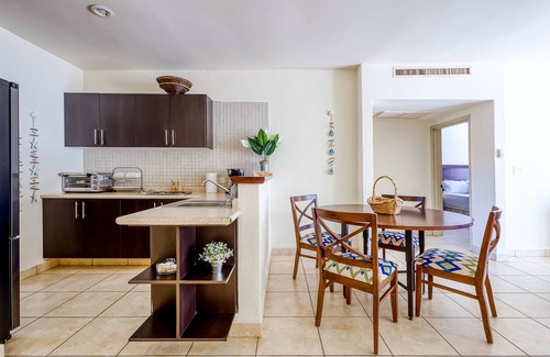 Libertad Apartamento | Beautiful condo with a balcony, kitchen, sparkling pools, & fitness center