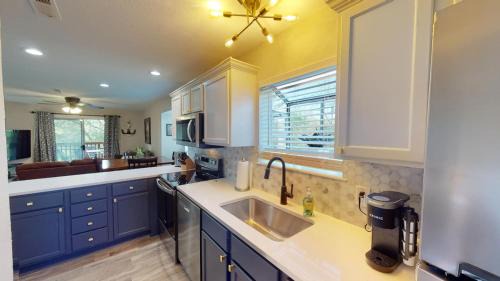 Indian Point Casa | Beautiful Condo, Steps From Table Rock Lake & Sdc
