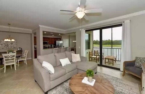 Lakewood Ranch Condominio | Beautiful condo in gorgeous Lakewood National golf community