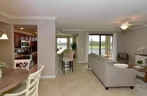 Lakewood Ranch Condominio | Beautiful condo in gorgeous Lakewood National golf community
