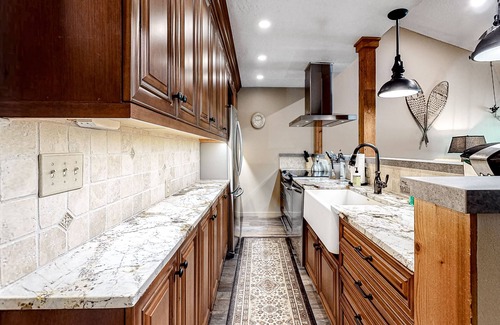 Moose Wilson Road Condominio | Beautiful condo with full kitchen, mountain views