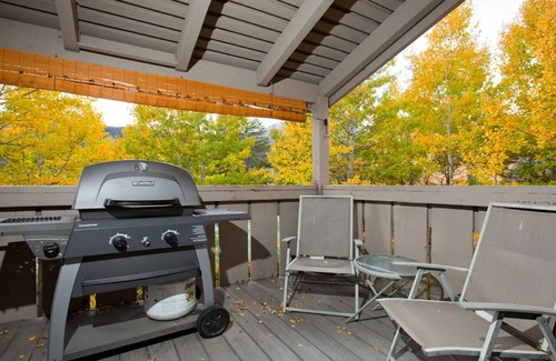 Moose Wilson Road Condominio | Beautiful condo with full kitchen, mountain views