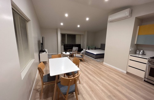 Mescal Corridor NW Apartamento | Beautiful contemporary studio. Just 5 minutes drive to Laguna seca and beach.